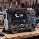 Digitální osciloskop 3v1 s multimetrem a generátorem signálu, dvoukanálový 100 MHz, 4,3" dotykový displej, černý, pro elektroniku a servis 9