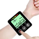 Digitální tlakoměr na zápěstí s LCD displejem Rozměry 6,6 x 7,5 cm Paměť 99 měření a 2 profily Bílo-černý Na domácí měření tlaku a tepu 2