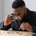 Dioptrická lupa do svářečské kukly 3 dioptrie Rozměr 11 x 5,5 cm Tloušťka 3 mm Sklo Černý rámeček Na přesné svařování 2