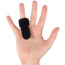 Dlaha na prst 14,5×6,4 cm Stabilizátor na spúšťový prst Ortéza pri artritíde Zlomenine Zranenie prstov Podpora v extenzii Rehabilitačná pomôcka 3
