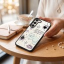 Doorzichtig hoesje met afbeeldingen voor Samsung Galaxy A07 Duurzaam Motief van een kat met strikken en een kopje Zwarte randen Camera bescherming 4