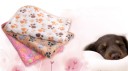 Drap de bain doux pour chiens avec imprimé de pattes 1