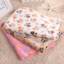 Drap de bain doux pour chiens avec imprimé de pattes 3