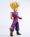 Δράση φιγούρα anime χαρακτήρα από PVC με χρυσά μαλλιά και σκισμένα μωβ ρούχα Ύψος 25 εκ. Για παιδιά από 3 ετών και θαυμαστές του anime 2