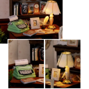 Drewniany domek dla lalek 11,5 x 9 x 9 cm DIY Zestaw do samodzielnego montażu Miniaturowa układanka 3D z meblami i pokrywą Ręcznie składany prezent dla dzieci i dorosłych 4