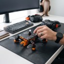 Dron FPV Angel25 PNP sem receptor Motores sem escovas 1404 Antena de vídeo Lollipop RHCP Peças de policarbonato Preto-laranja Para voos FPV 4