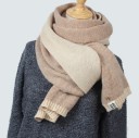 Écharpe d'hiver en tricot pour femmes J3189 1