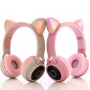 Écouteurs sans fil supra-auriculaires avec oreilles de chat et rétroéclairage LED Bluetooth 5.0 et prise jack 3,5 mm Autonomie 6