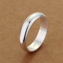 Eenvoudige elegante zilveren ring 2