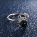 Ein Ring mit einer Spinne 3