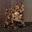 Eine dekorative Statuette eines lachenden Buddhas 6