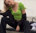 Elastisk kort t-shirt til kvinder 1