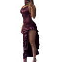 Elegant aftenkjole lavet af skinnende satin. Bodycon-kjole med slids og flæser. Flæset halsudskæring. Tynde stropper. Lang formel kjole. 3