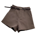 Elegante Damen-Shorts mit hoher Taille und Gürtel. A-Linien-geschnittene Sommer-Shorts für Damen. Stilvolle Shorts für formelle und lässige Kleidung. 1