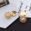 Elegante perle-i-en-kugle-øreringe 4