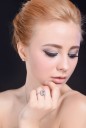 Elegante ring met edelstenen 10