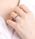 Elegante ring met zirkoon 9