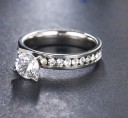 Elegante verlovingsring met steen 2