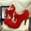 Elegante Wildlederpumps mit Schleife 9