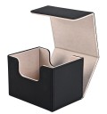 Elegantní černá krabička s barevným vnitřkem pro uložení karetních balíčků s magnetickým zavíráním a odolným vnějším materiálem 9