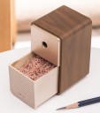 Elegantti teroitin Käsikäyttöinen teroitin Kampikäyttöinen teroitin Säädettävä teroitin Pöytäteroitin, jossa 5 säädettävää tasoa 10,4 x 6,1 x 10,9 cm 3