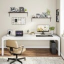Enfarvet kontorbord 199 cm Bordplade og stel i samme nuance Arbejdsbord til to personer med firkantede ben Maksimal belastning op til 90 kg 2