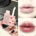 Ensemble de baume à lèvres hydratant cerise et d'huile à lèvres Nutrition et hydratation Composition naturelle Effet longue durée Pour des lèvres douces et lisses 2
