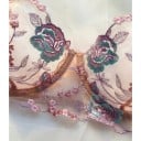 Ensemble de lingerie pour femmes en dentelle semi-transparente rose avec broderie colorée de fleurs, soutien-gorge à armatures et doubles bretelles 7
