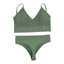 Ensemble de lingerie pour femmes, soutien-gorge à fines côtes sans armatures avec décolleté en V et coussinets amovibles et string à taille large 5