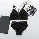 Ensemble en dentelle - Soutien-gorge et culottes 9