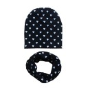 Ensemble enfant bonnet et tour de cou avec des cœurs 1