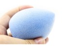 Éponge à maquillage biseautée - Bleue 2