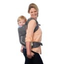 Ergonomické detské nosítko s odnímateľnou kapucňou a polstrovanými ramennými popruhmi s výškou 60 cm a pásom 60 až 130 cm v šedej farbe 2