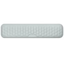 Ergonomiskt handledsstöd framför tangentbordet 440 x 80 x 20 mm Massageyta i minnesskum Stödjer händerna vid skrivning utan smärta 1