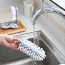 Escova para lavar taças com ventosas Limpeza interior e exterior ao mesmo tempo Fixação no fundo ou na parede da pia Plástico PP e PVC 17,5 x 14 cm 6