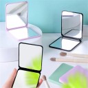Espejo de bolsillo plegable de doble cara de 7,5 x 6 cm, espejo de maquillaje compacto, mini espejo de bolso, espejo de plástico portátil 4