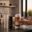 Espumador eléctrico de leche Bincoo 2 velocidades Batería 1600 mAh Carga USB-C Cubierta protectora 23,7 cm Para café y latte 5