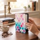 Étui à rabat rose et turquoise de 6 pouces pour Kindle 10e génération 2019 avec motif de mosaïque orientale et sangle de poignet et protection d'écran 7