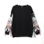 Extravagantes Damen-Sweatshirt mit Accessoires 1