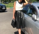 Falda de cuero de mujer por debajo de la rodilla 2