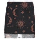 Falda mini negra para mujer con estampado de luna y sol. Falda ajustada de dos capas de malla con dobladillo ondulado. Poliéster y spandex 2