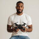Faltbarer Mini-Drohne mit 8K HD Kamera 9,5 x 9,5 x 3 cm Controller mit Handyhalterung Schutzrahmen für die Propeller Schwarz Für Luftaufnahmen 4