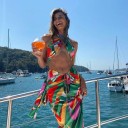 Farverig crop top og nederdel til kvinder B883 1