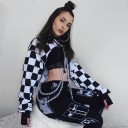 Felpa corta da donna con cappuccio e catene metalliche Stampa a scacchi bianco e nero in stile punk Maniche lunghe Polsini neri Cotone 2