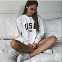 Felpa da donna senza cappuccio con stampa della bandiera americana e scritta Scollo rotondo Maniche lunghe Maniche e orlo a costine 8