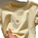 Felpa per bambini con cuore sul petto Cotone e poliestere Maniche lunghe con arricciature sulle spalle Top monocolore con scollatura 5