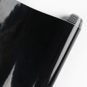 Folia czarna błyszcząca 150x30 cm 1 rolka Folia samoprzylepna PVC do tuningu samochodów, motocykli, laptopów Trwała dekoracja Czarna błyszcząca Łatwa aplikacja 5