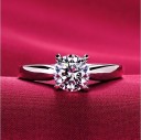 Forlovelsesring med zirkon 1