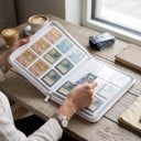Fotografisch album voor kaarten Sanseking 360 pockets 9 pockets per pagina 26 x 34,8 cm PU leer Met rits Voor fotokaarten en verzamelingen 6