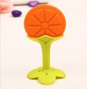 Fruitvormige siliconen bijtring J3426 3
